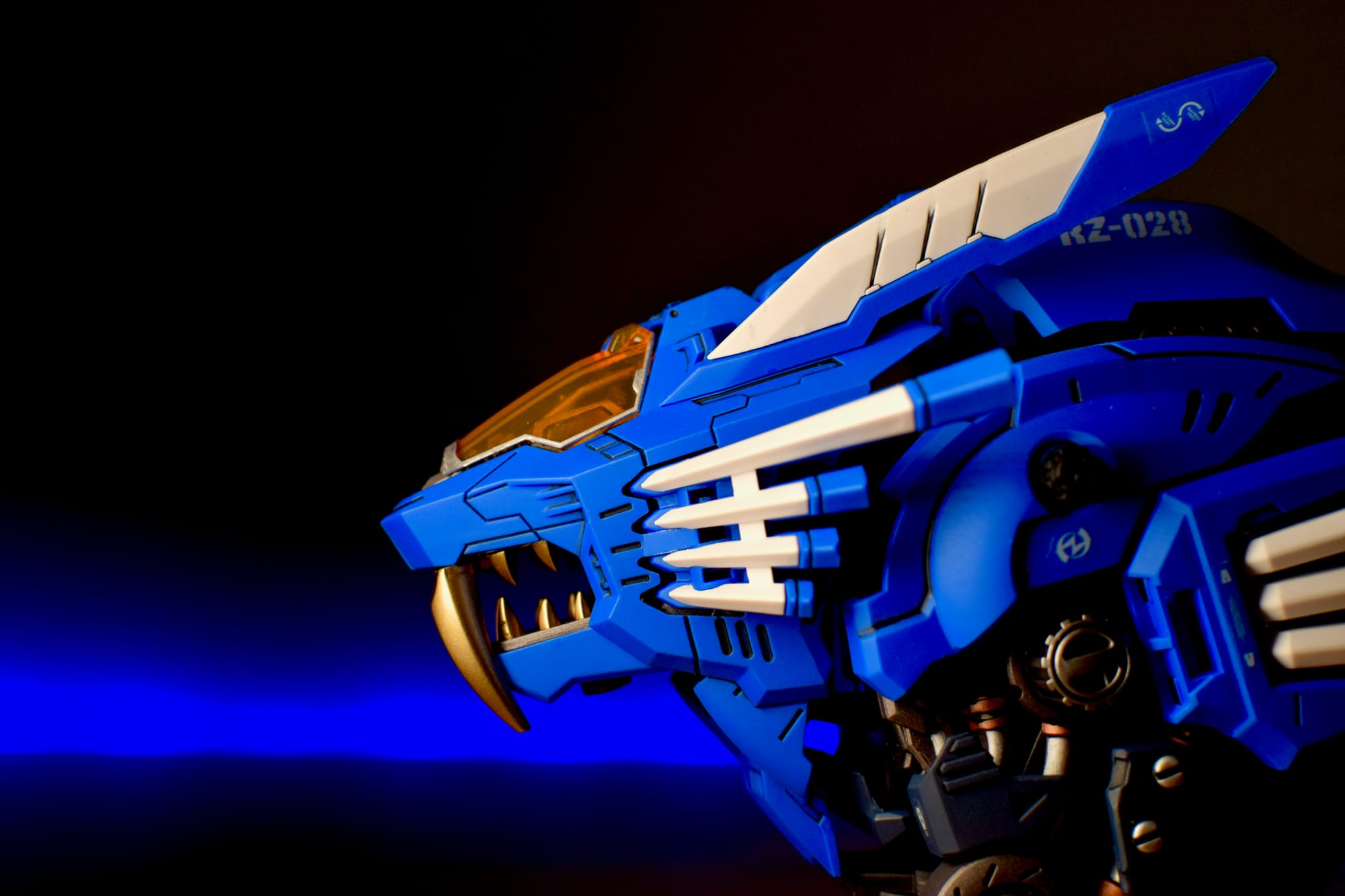 Tomy 40th Anniversary Blade Liger Review: Conflicted Celebration